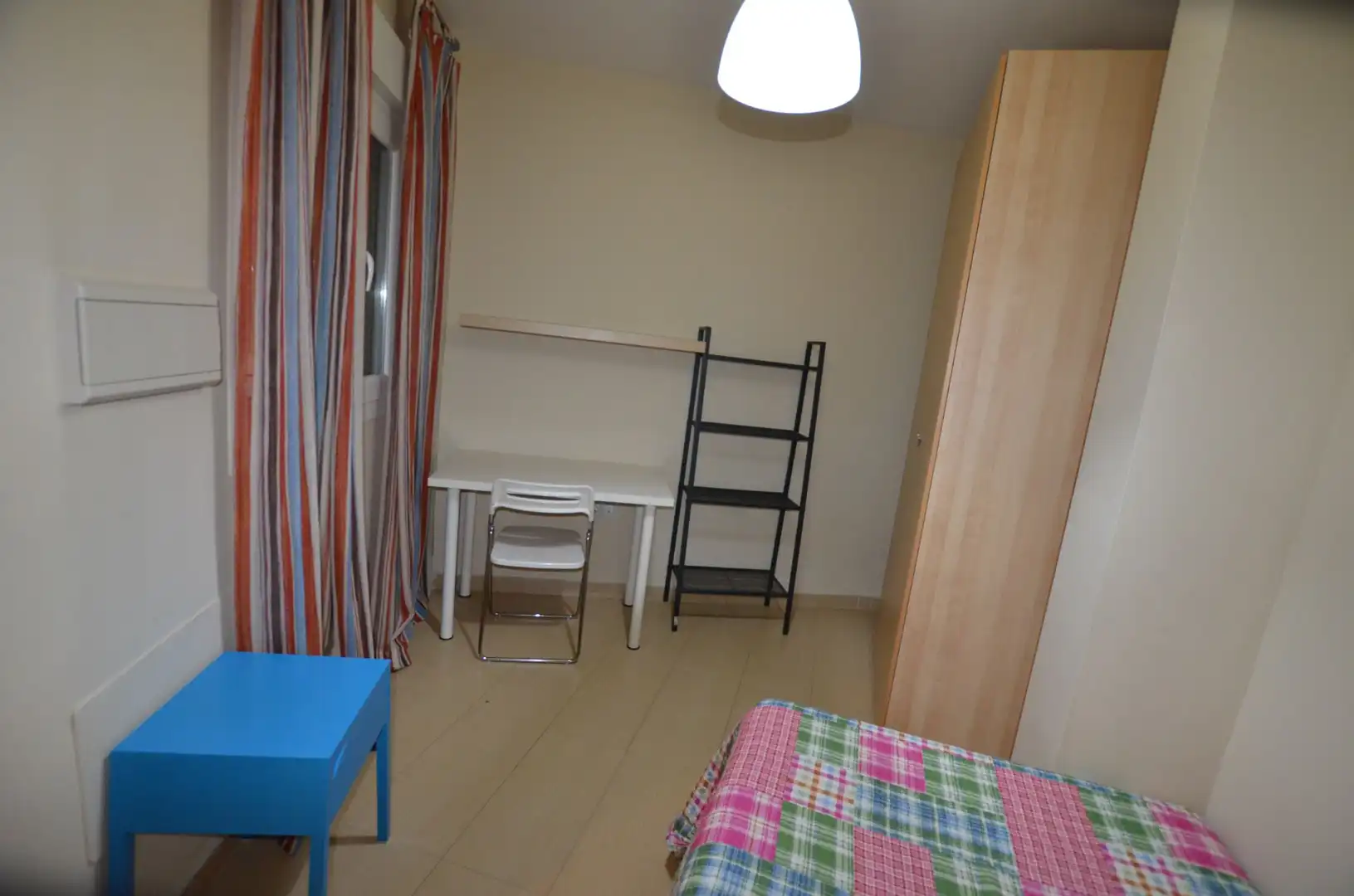 Bedroom of Flat for rent in Granada  with Heating, Furnished and Oven