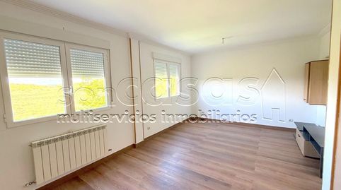 Foto 3 de Casa adosada de alquiler en Ajalvir, Casco Urbano, Paracuellos de Jarama