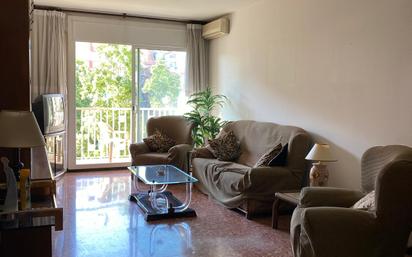 Sala d'estar de Pis en venda en  Barcelona Capital amb Balcó