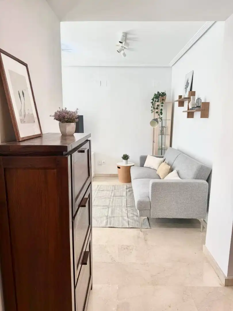 Living room of Flat for rent in Valencia  with Air Conditioner, Furnished and Balcony