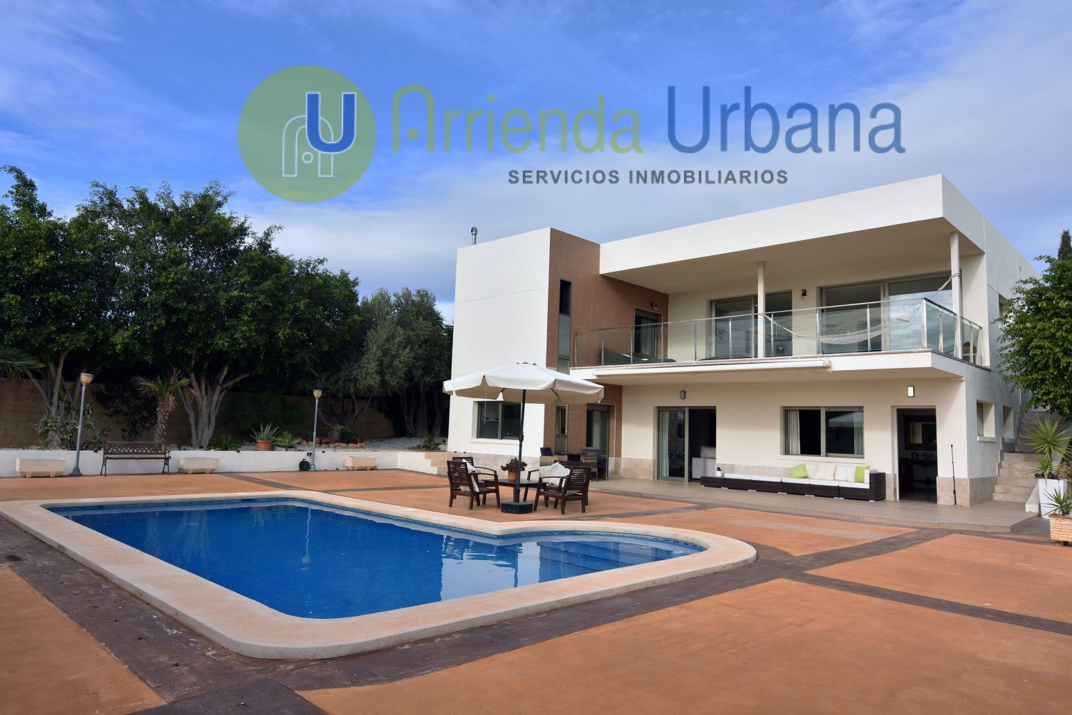 Exterior view of House or chalet for sale in Elche / Elx  with Air Conditioner, Heating and Terrace