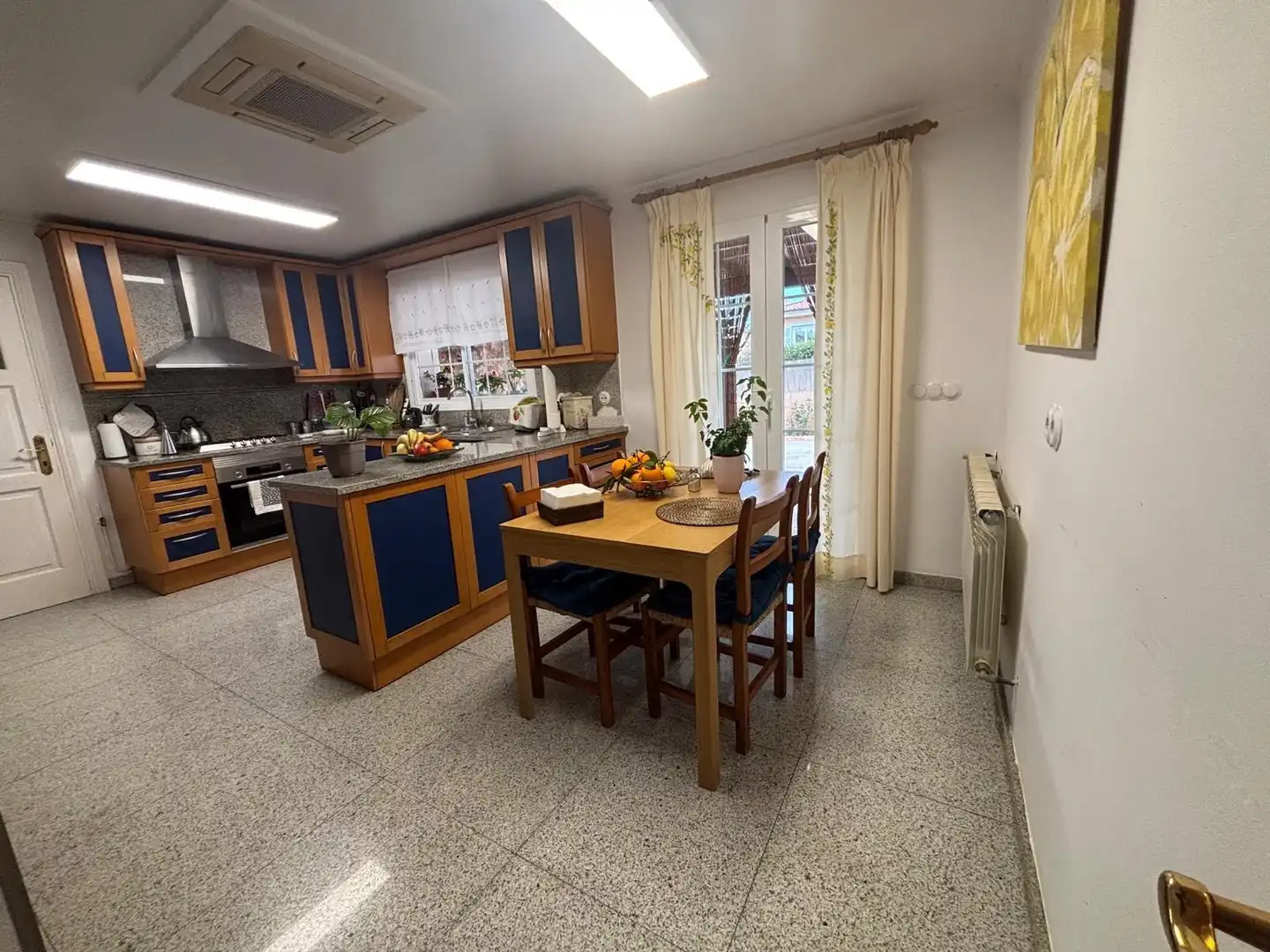 Cuina de Casa o xalet en venda en Marratxí amb Aire condicionat, Calefacció i Jardí privat