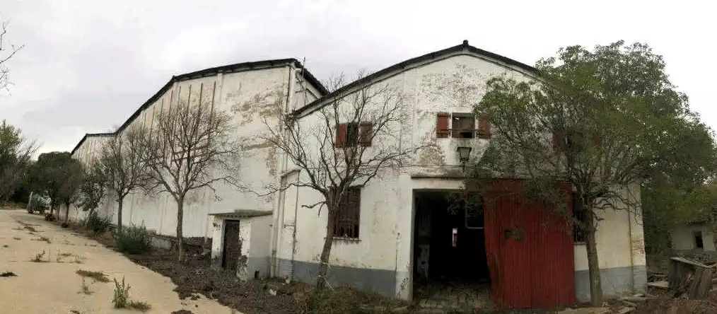 Außenansicht von Gebäude zum Verkauf in Peralta / Azkoien