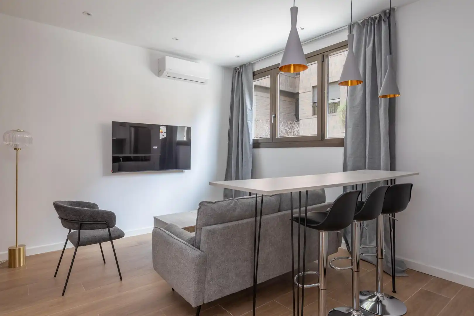 Living room of Apartments for sale in Granada  with Air Conditioner, Heating and Private garden