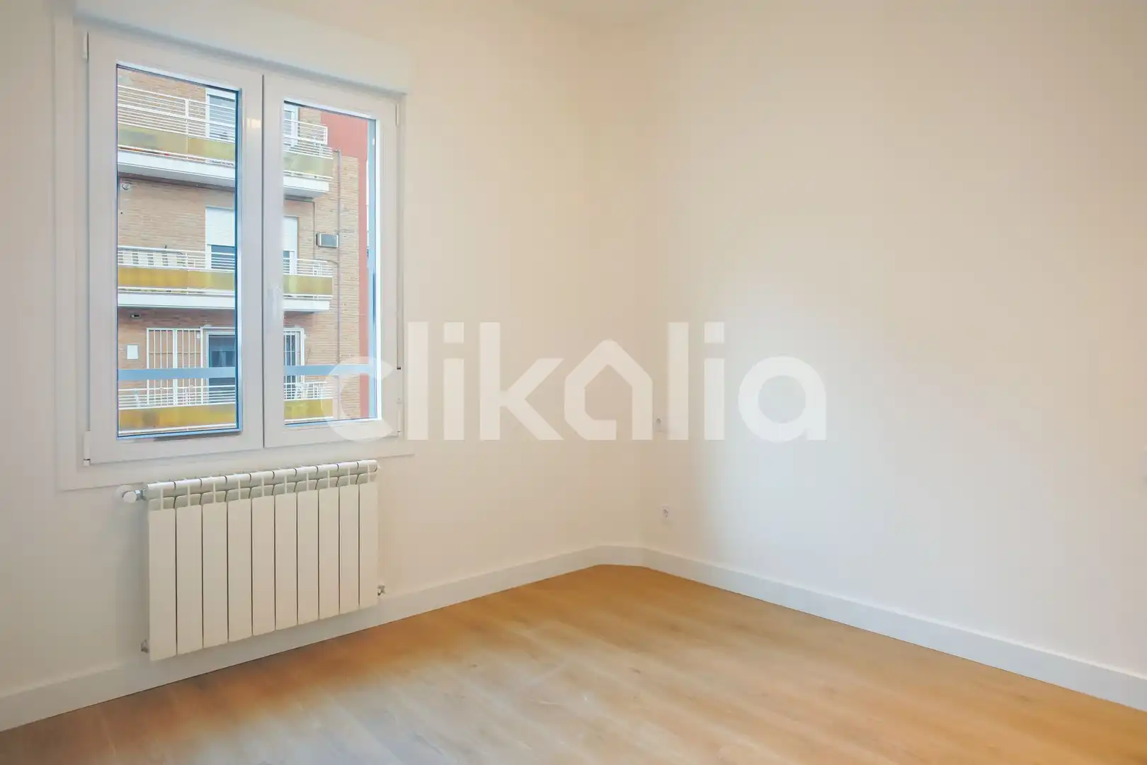 Bedroom of Flat for sale in Madrid  with Air Conditioner and Heating