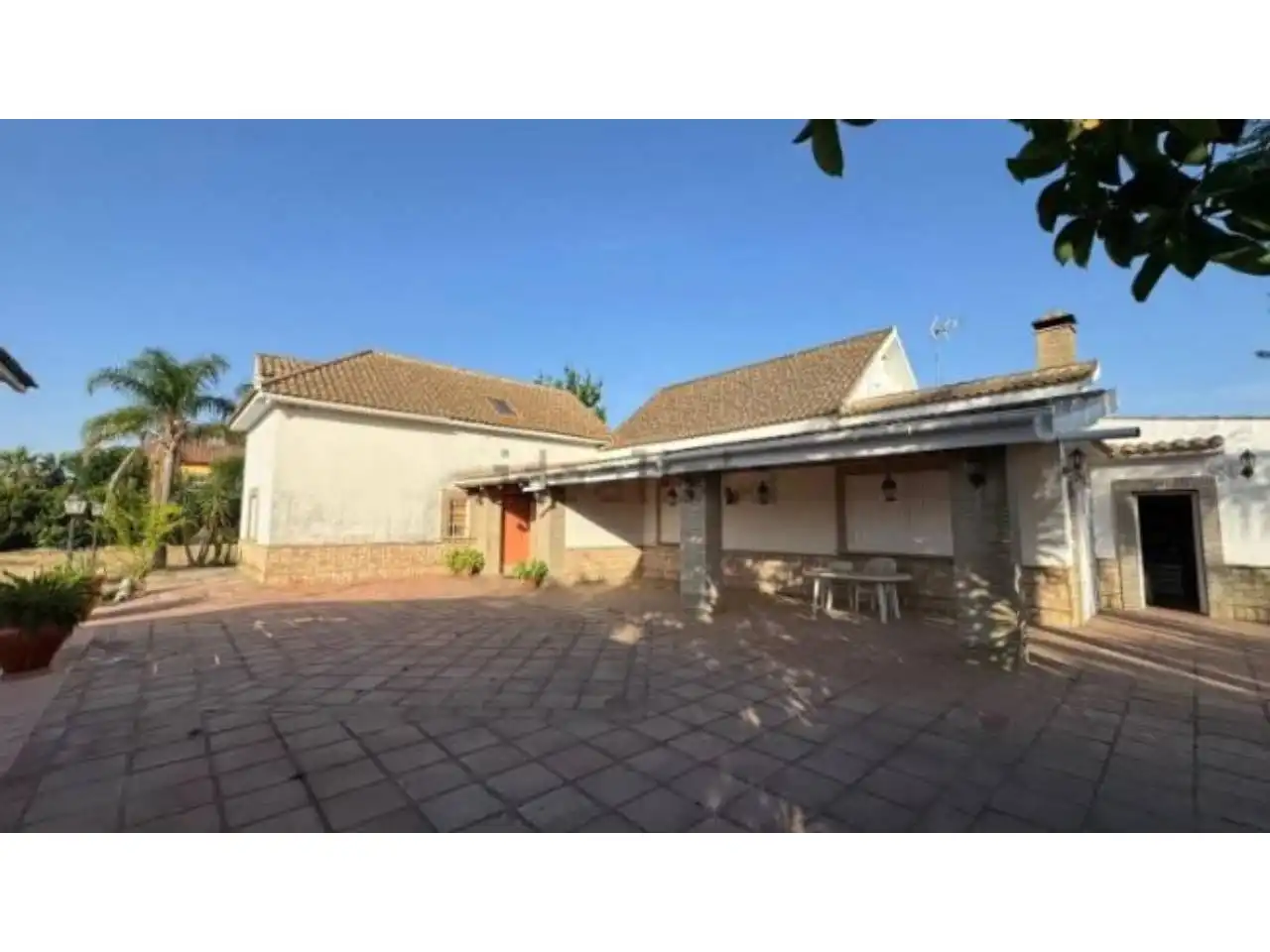 Vista exterior de Casa o chalet en venta en Carmona, Sevilla