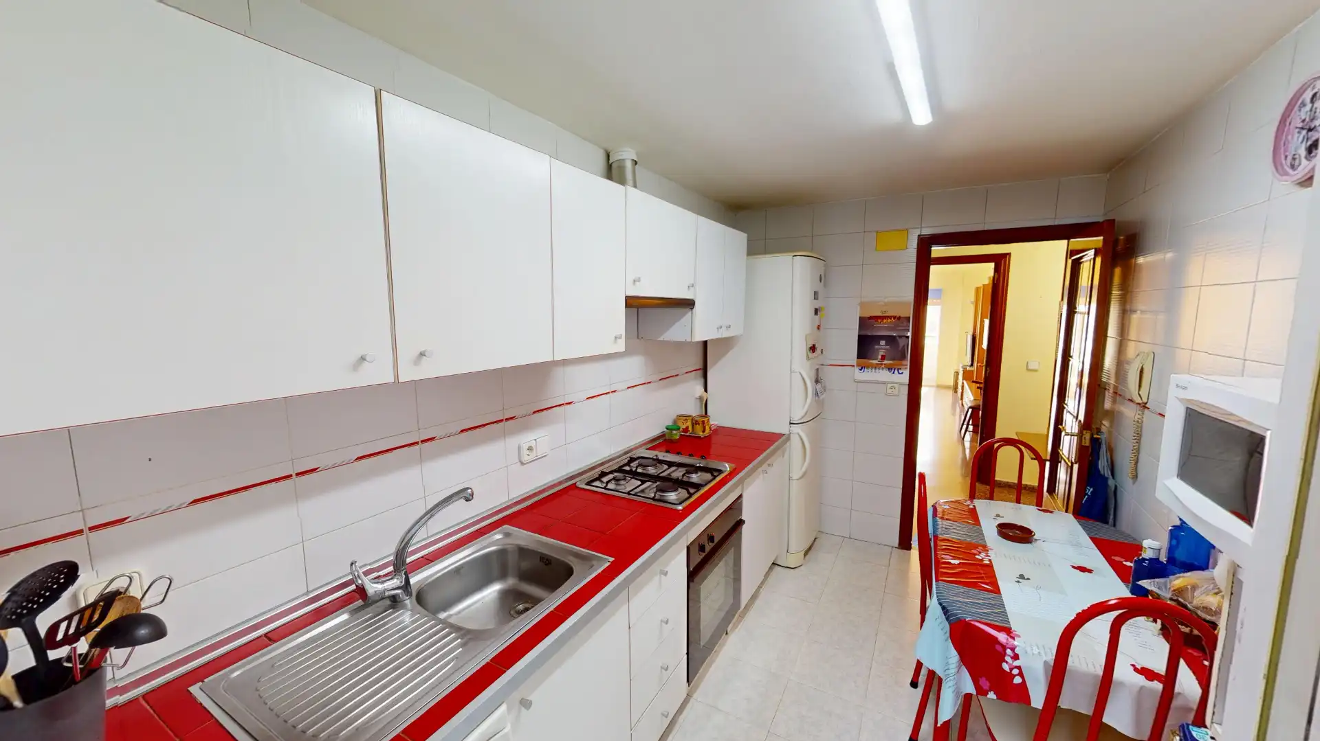 Küche von Wohnung zum Verkauf in Alicante / Alacant mit Klimaanlage und Balkon