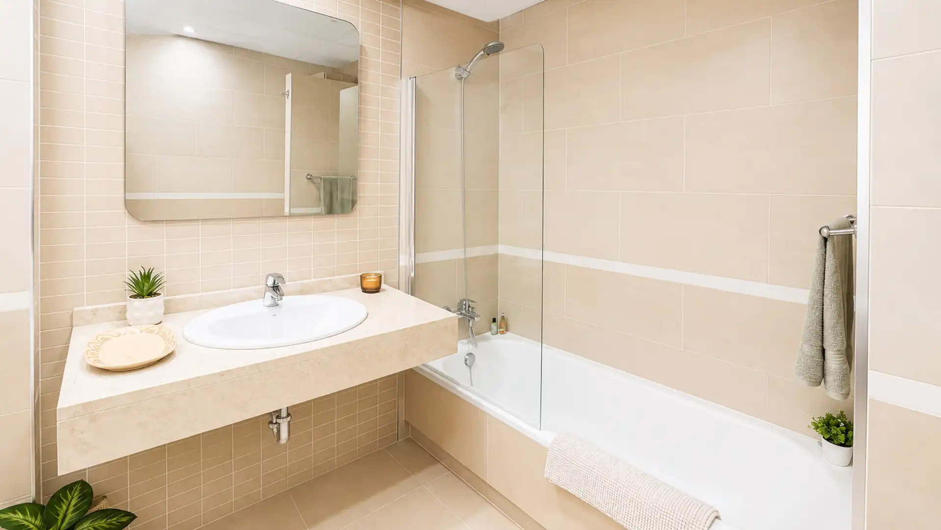 Bany de Apartament en venda en Manilva amb Aire condicionat, Terrassa i Traster