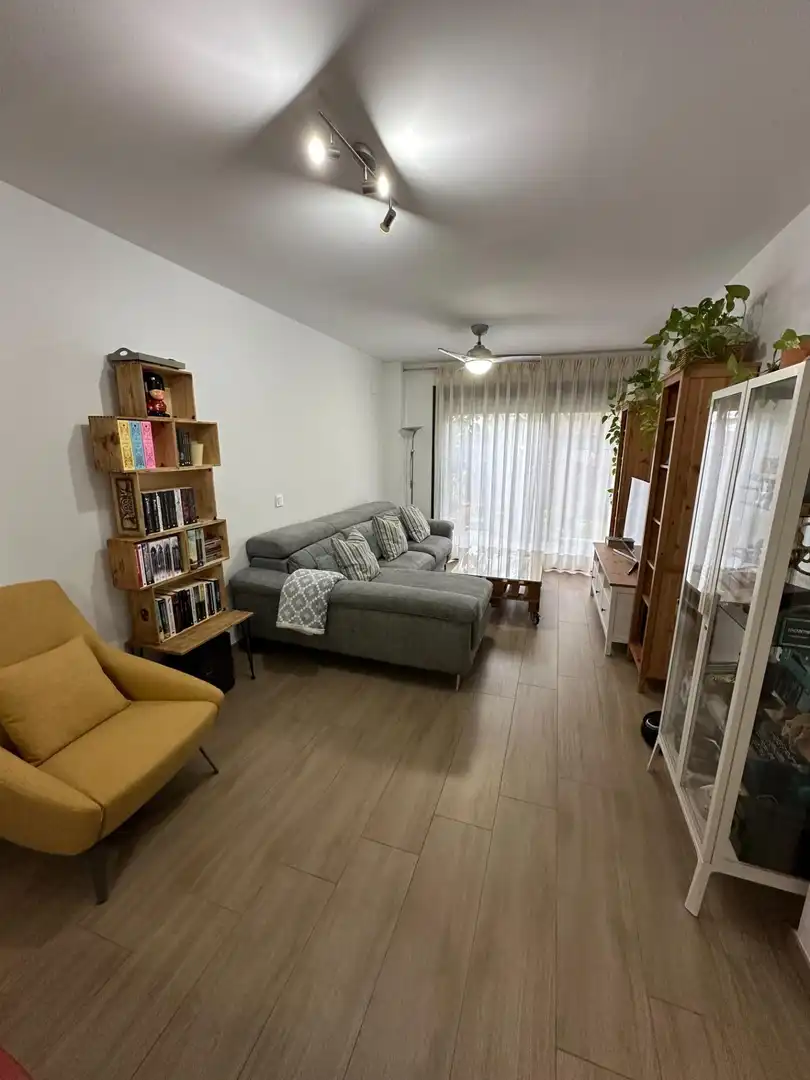 Sala de estar de Planta baja en venta en Córdoba con Aire acondicionado, Calefacción y Jardín privado