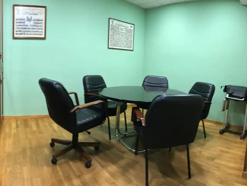 Oficina de alquiler en Les Corts