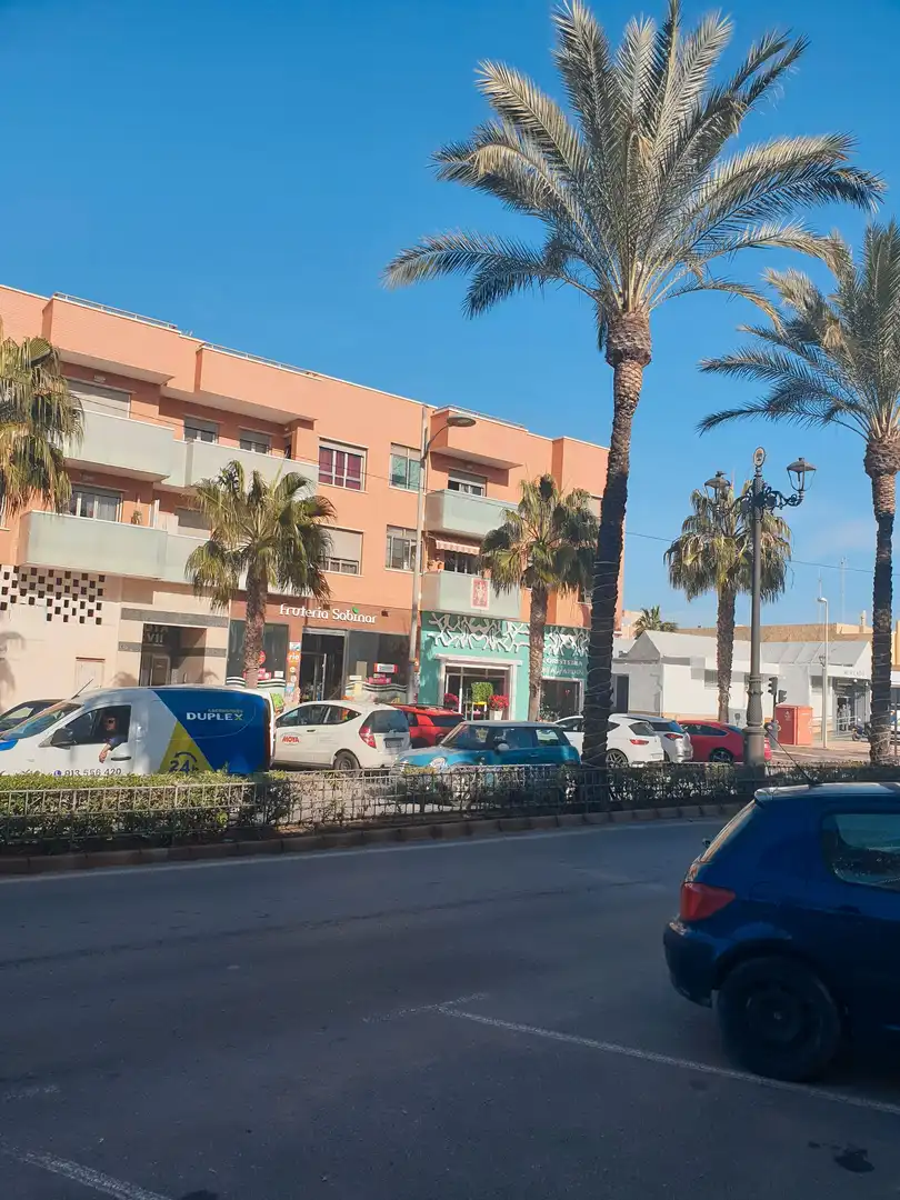 Individual con ascensor en venta en Calle Lirio 15, imagen 2