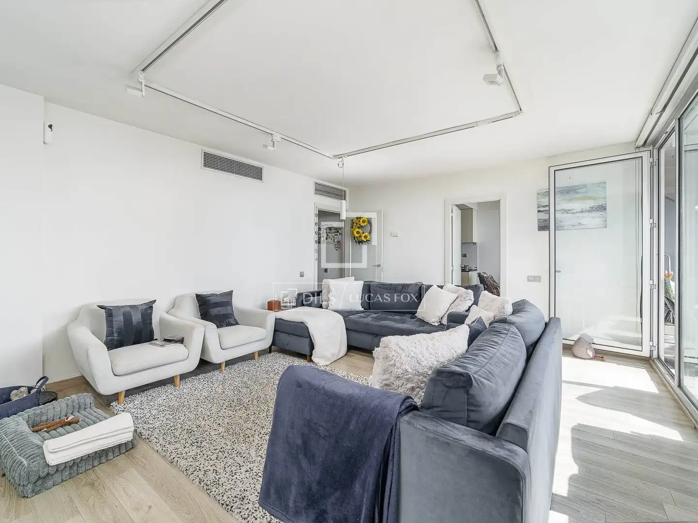 Wohnzimmer von Wohnung zum Verkauf in Barcelona mit Klimaanlage und Balkon