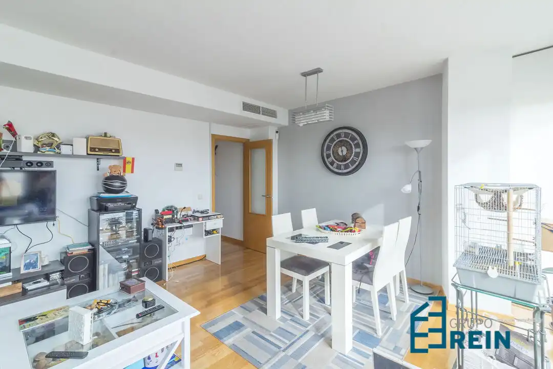 Dining room of Flat for sale in Recas  with Air Conditioner, Heating and Alarm