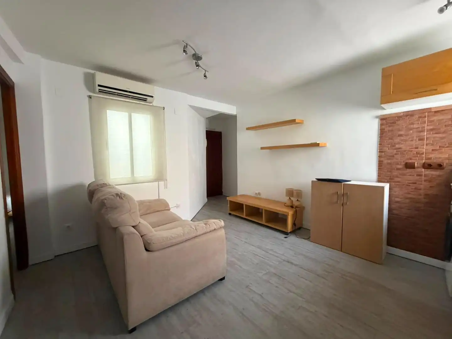 Sala de estar de Piso de alquiler en Córdoba con Aire acondicionado, Trastero y Amueblado