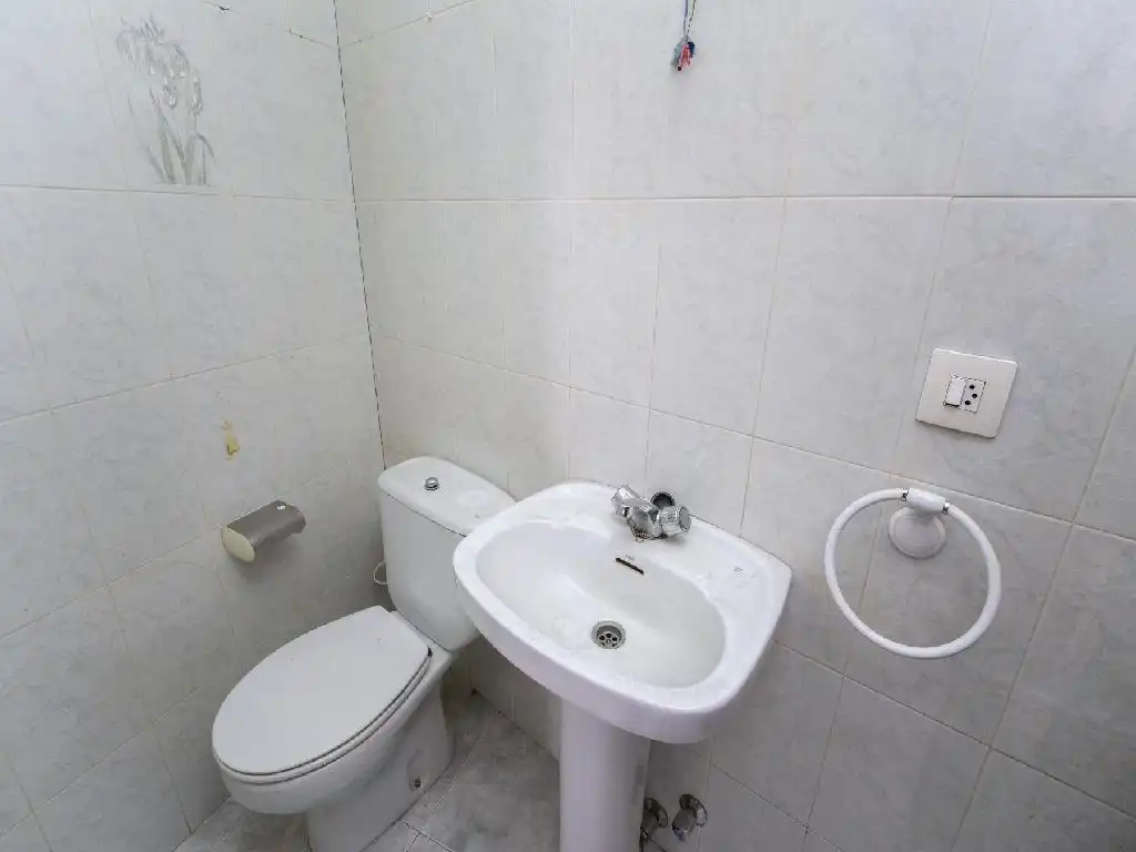 Bathroom of Flat for sale in Flores de Sil - La Placa