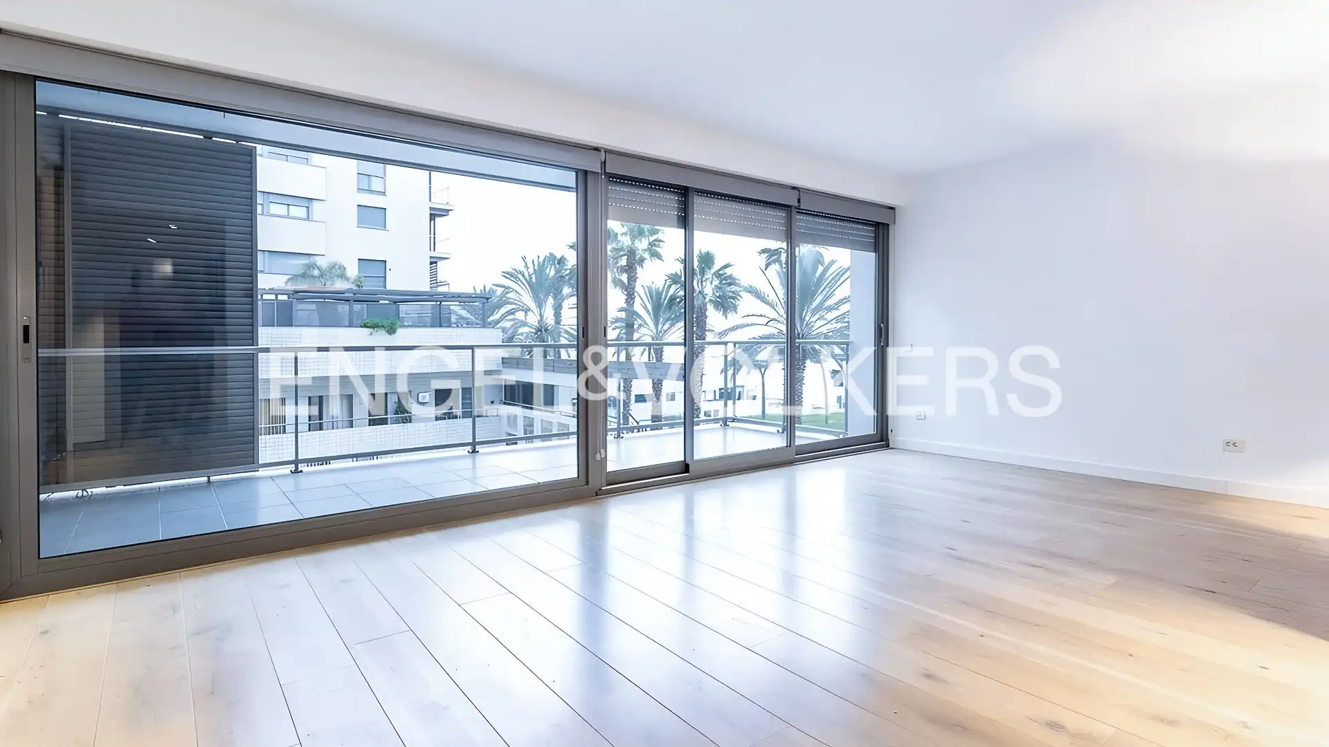 Exterior view of Flat for sale in Badalona  with Air Conditioner, Heating and Parquet flooring