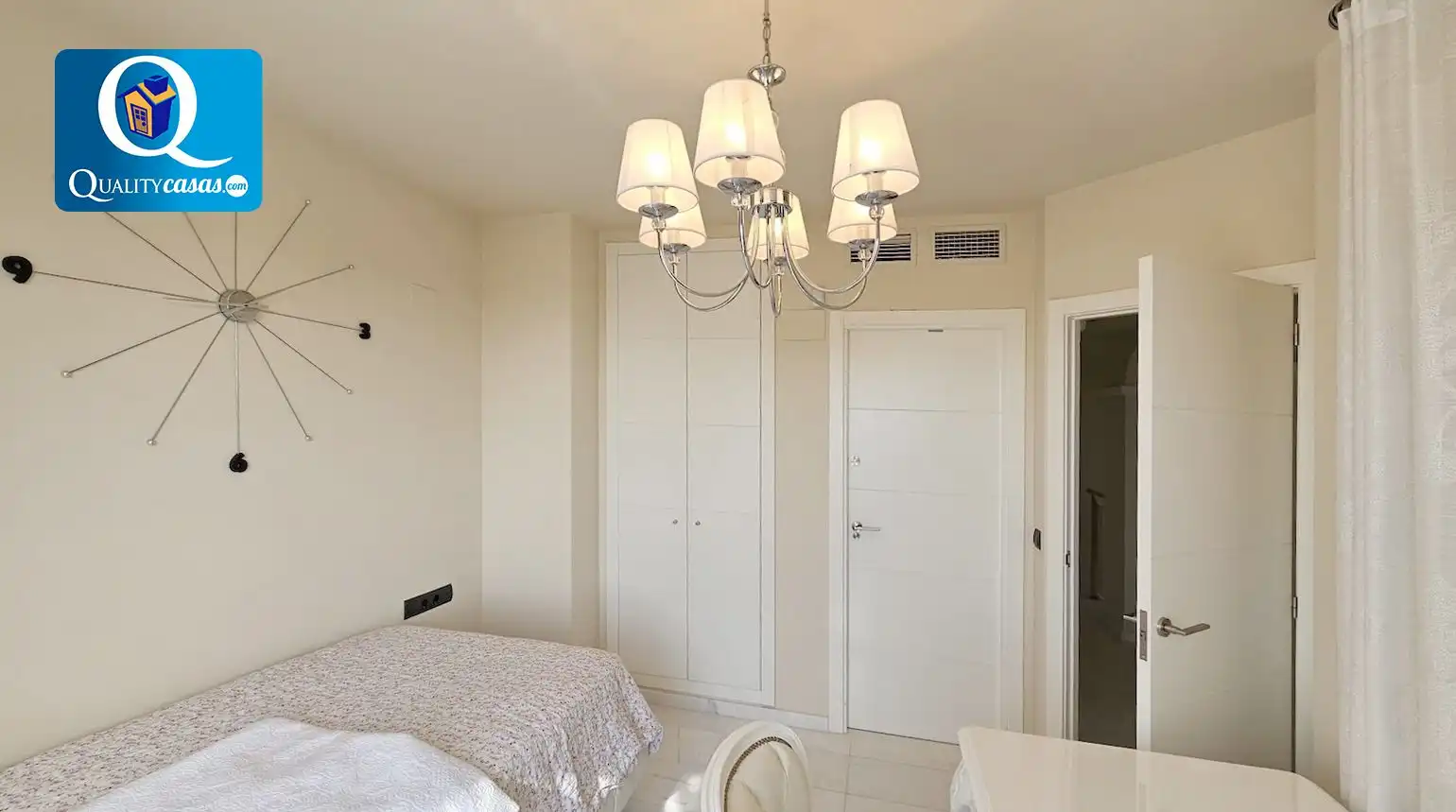 Chalet con terraza en venta en Golf Bahía, imagen 29