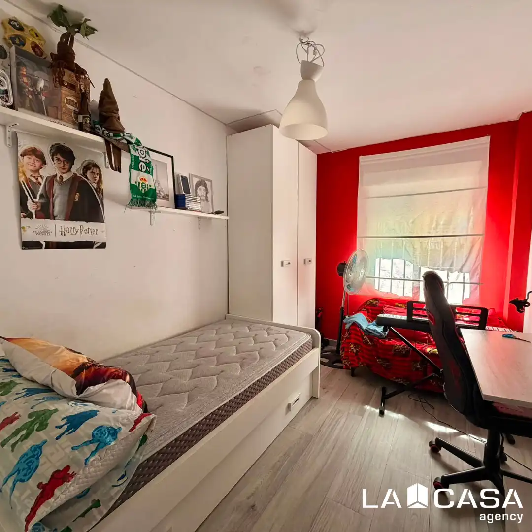 Bedroom of Flat for sale in Sevilla  with Heating and Terrace