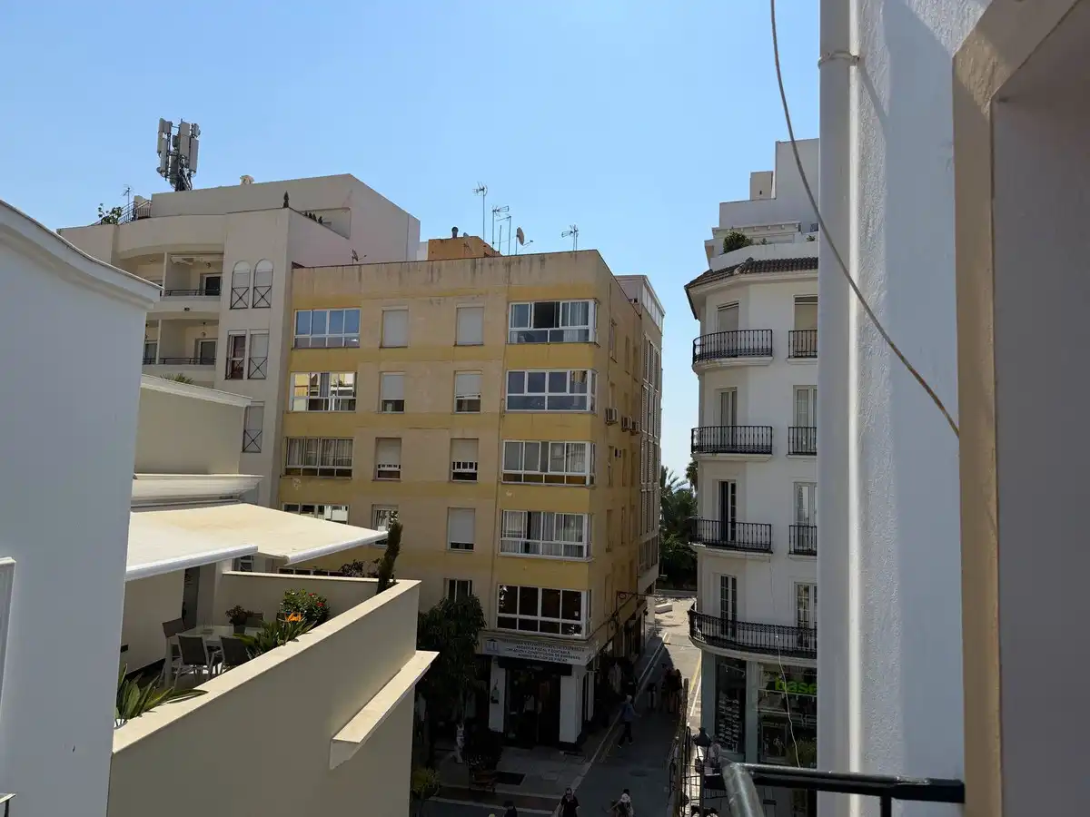 Piso en venta en Estepona - Estepona,Centro,Avenida Juan Carlos I, imagen 9