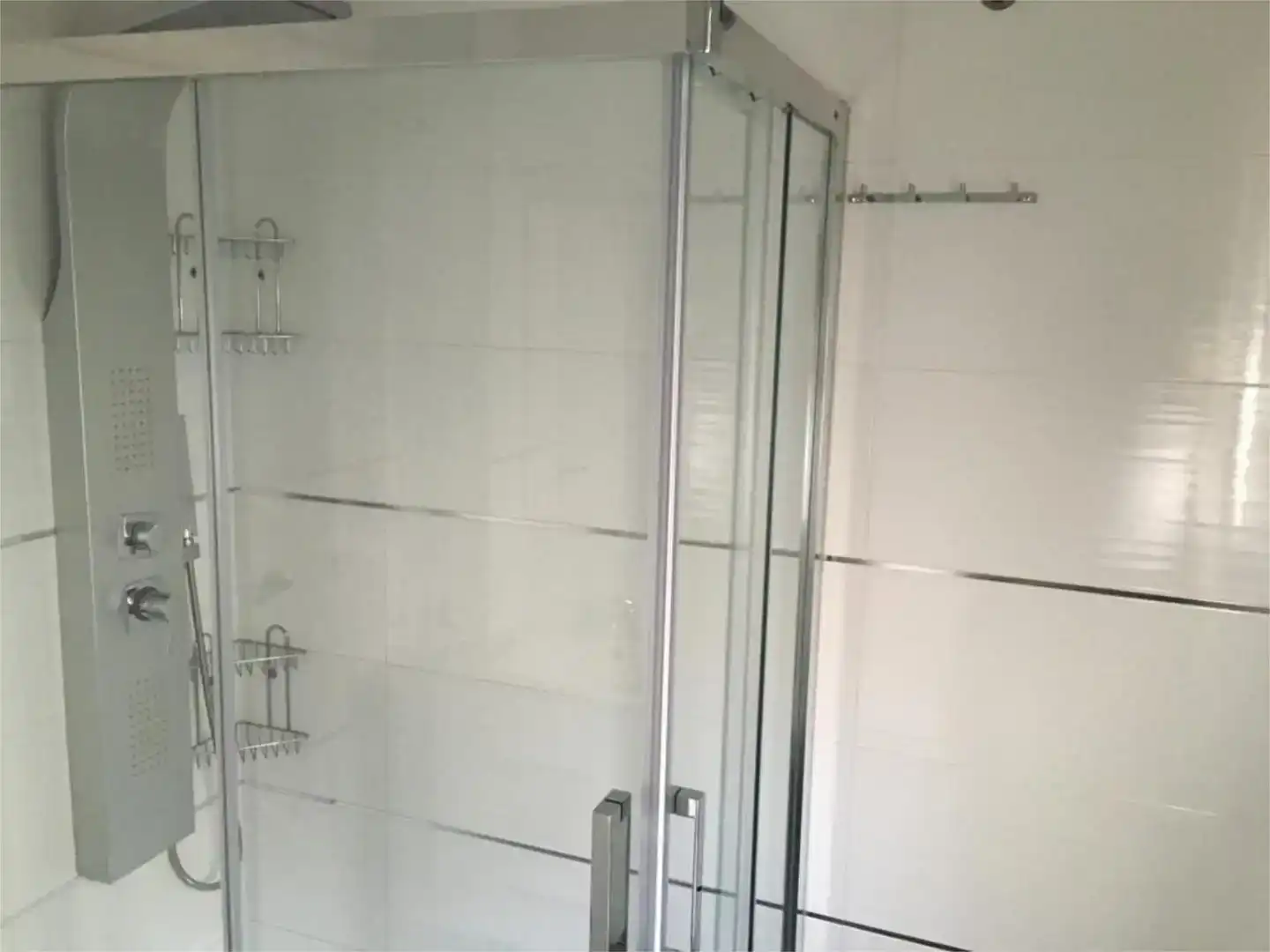 Baño de Piso en venta en Priego de Córdoba con Aire acondicionado, Jardín privado y Parquet
