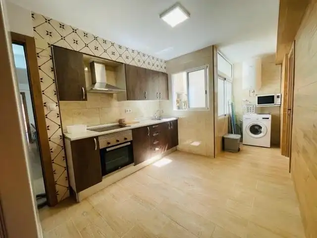 Cocina de Piso de alquiler en Elche / Elx con Terraza, Amueblado y Balcón