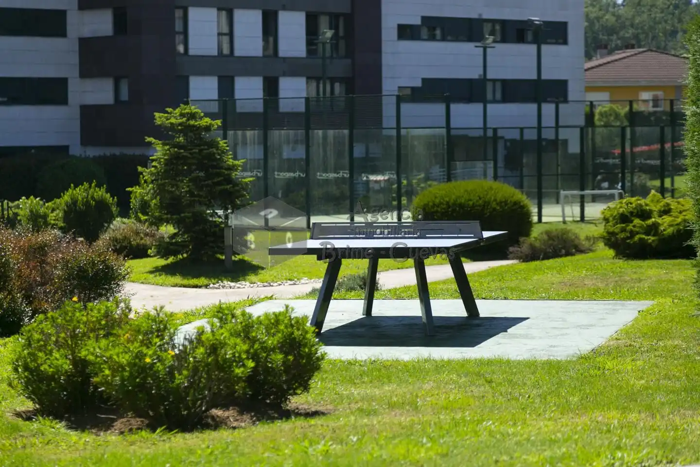 Terrasse von Erdgeschoss zum Verkauf in Oviedo  mit Heizung, Privatgarten und Parkett
