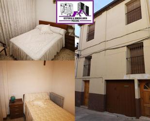 Dormitori de Casa o xalet en venda en Alcañiz amb Aire condicionat, Terrassa i Balcó
