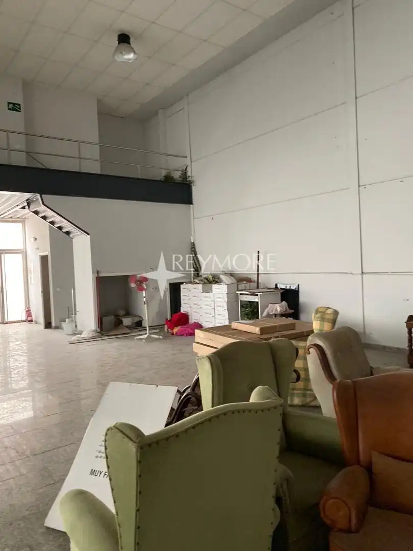 Local comercial de lloguer a Periurbano Este - Campiña, imagen 11