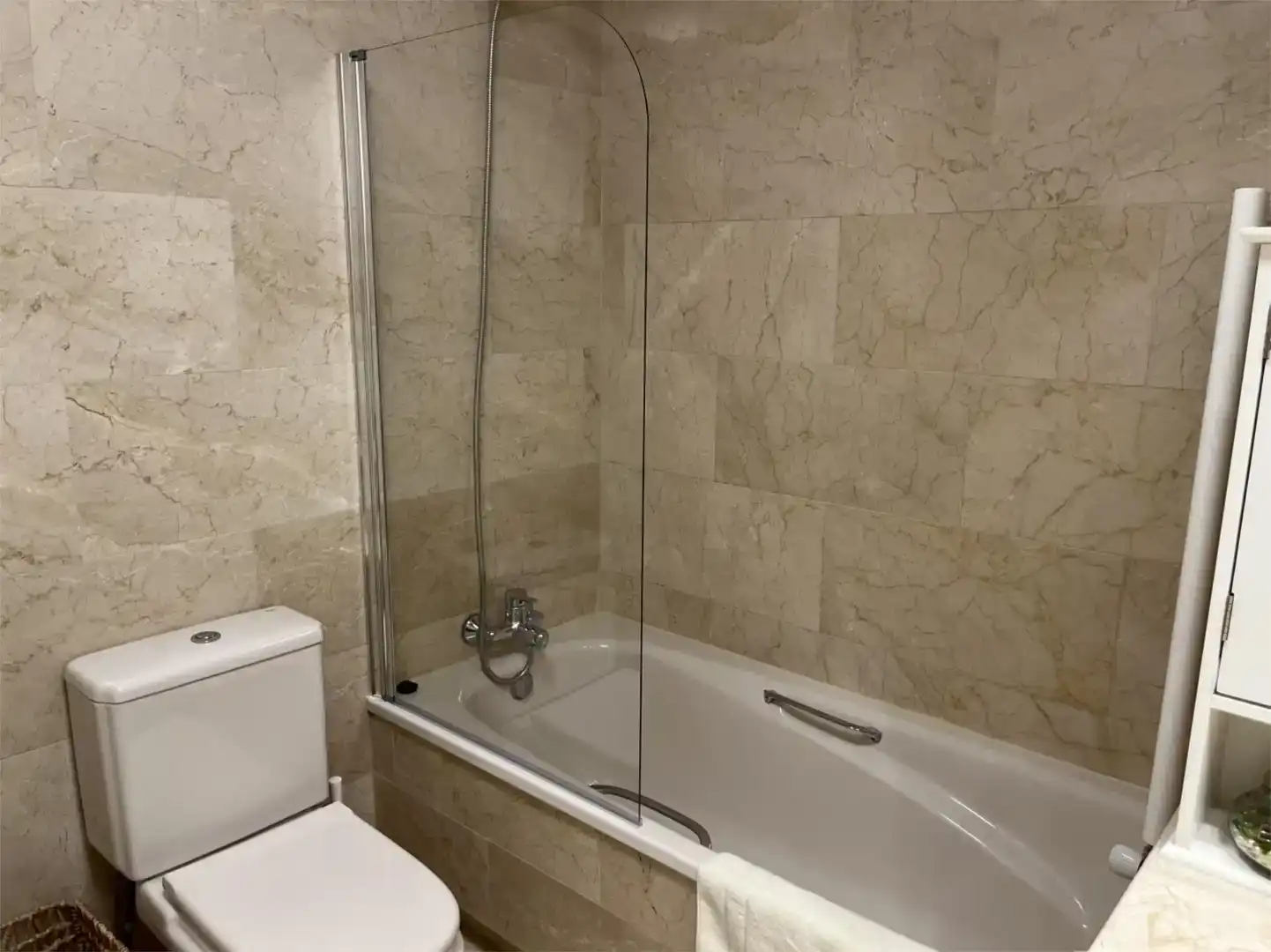 Bany de Pis en venda en Las Rozas de Madrid amb Aire condicionat, Parquet i Traster