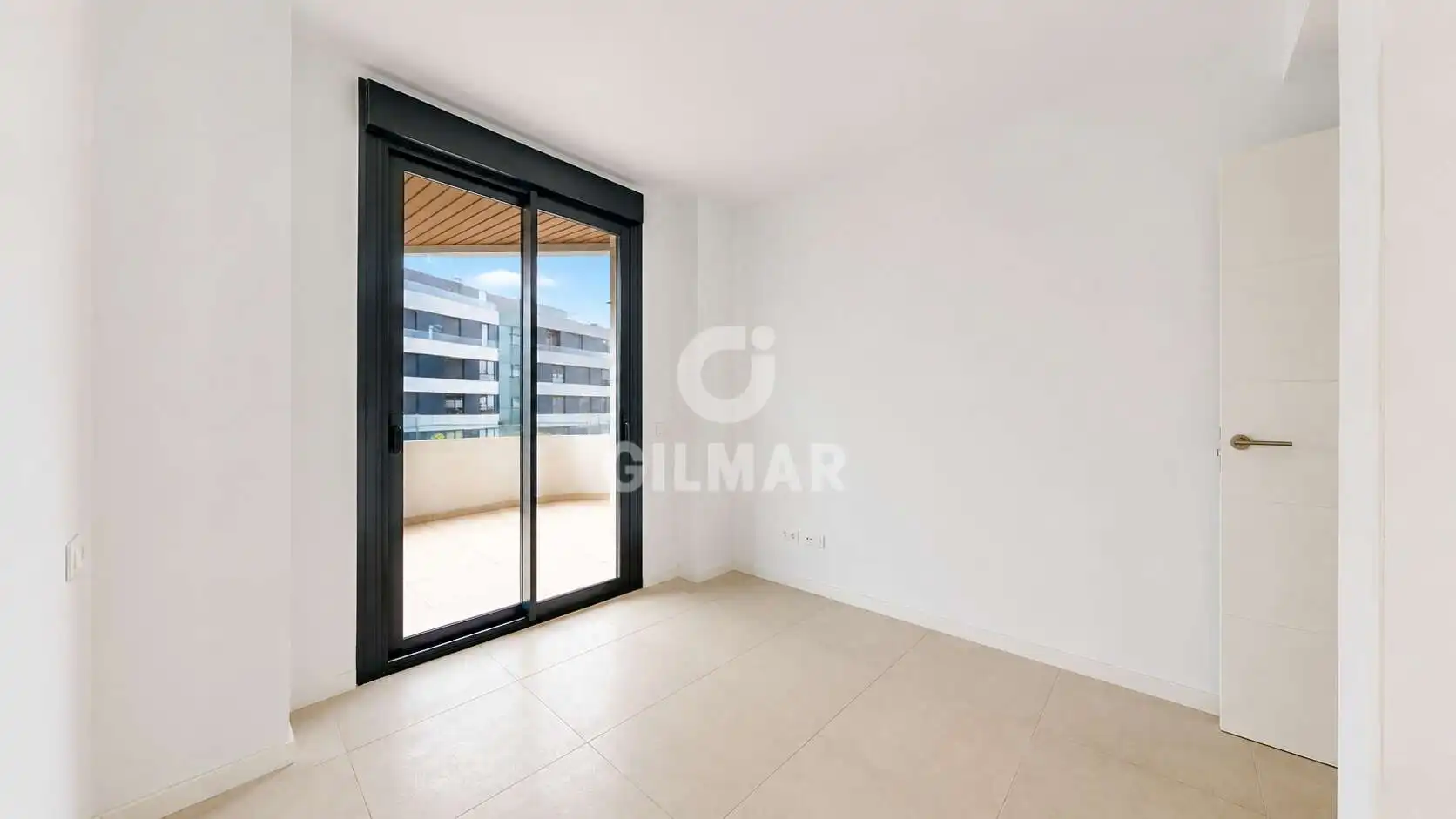 Habitación de Piso en venta en Torremolinos con Calefacción, Jardín privado y Trastero