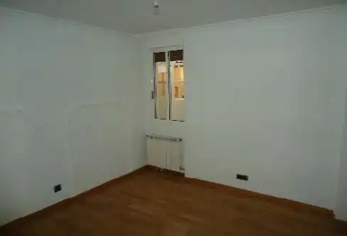 Habitación de Piso en venta en Zaragoza con Parquet