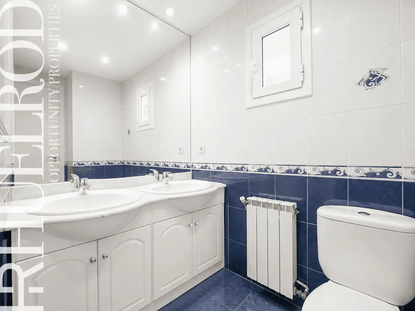 Baño de Piso en venta en Santa Coloma de Gramenet con Calefacción, Parquet y Amueblado