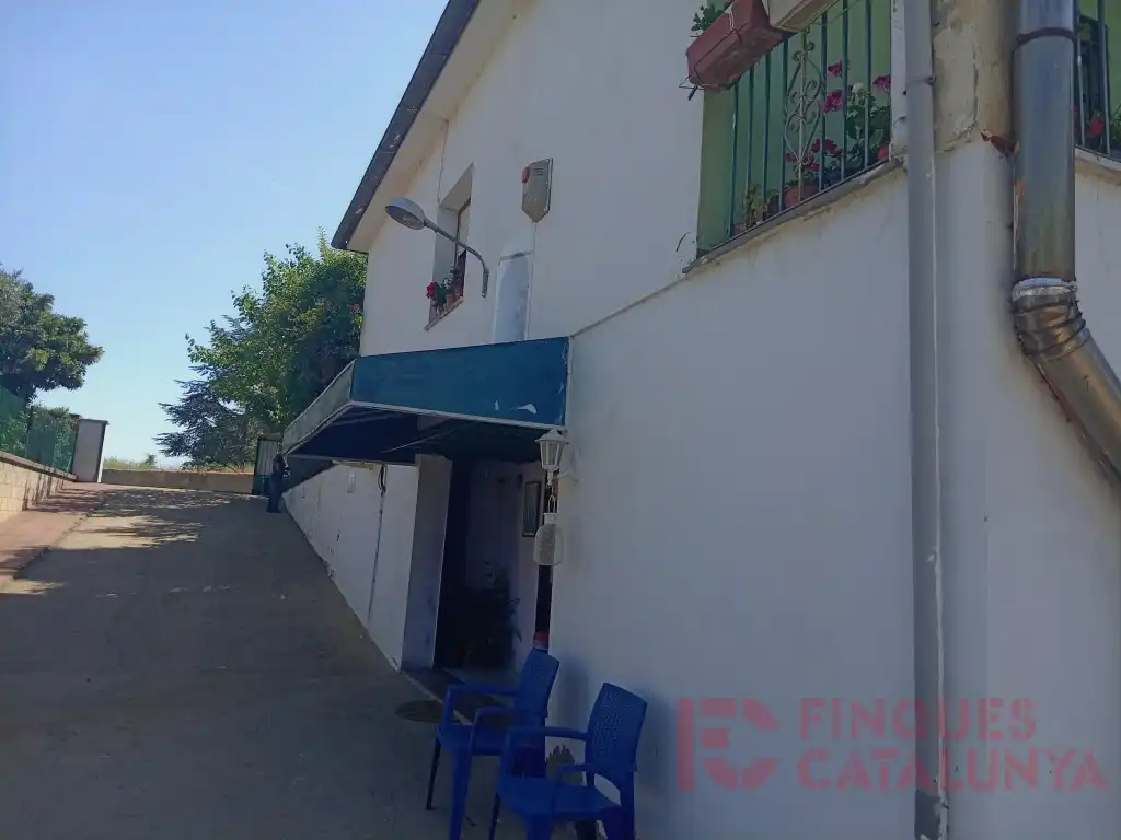 Vista exterior de Casa o xalet en venda en Vilobí d'Onyar