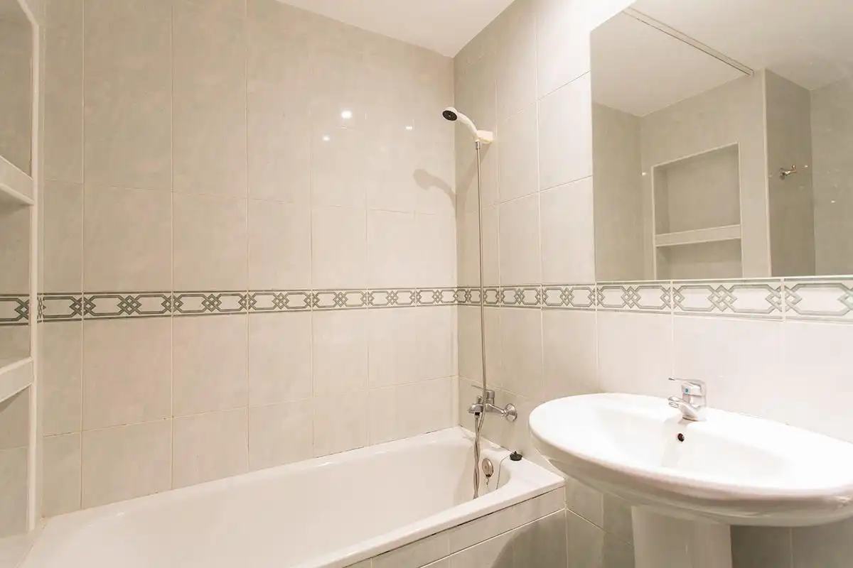 Baño de Piso de alquiler en Beiro