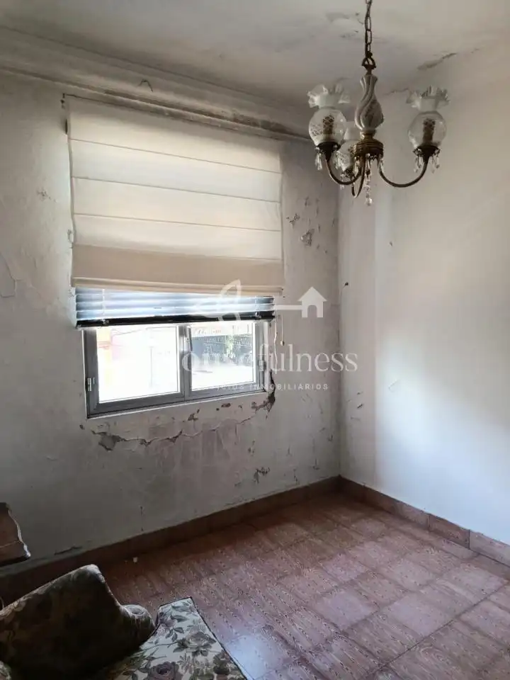 Habitación de Edificio en venta en Ferrol