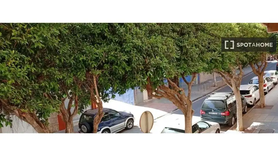 Außenansicht von Wohnung zur untervermieten in Almería mit Klimaanlage, Heizung und Möbliert