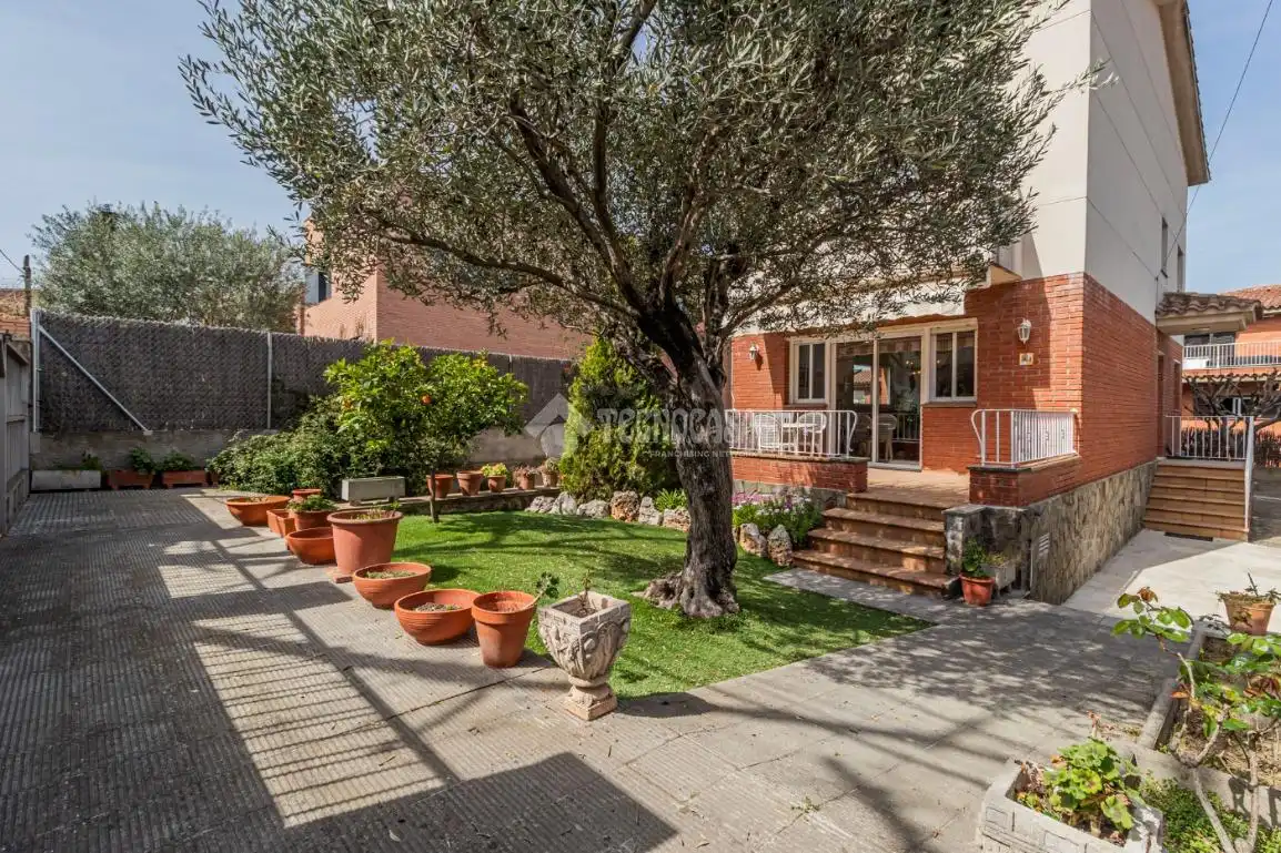 Garden of Houses for rent in Sant Cugat del Vallès  with Air Conditioner, Terrace and Balcony