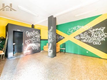 Local comercial en venda a Plaza de Valdeserrano