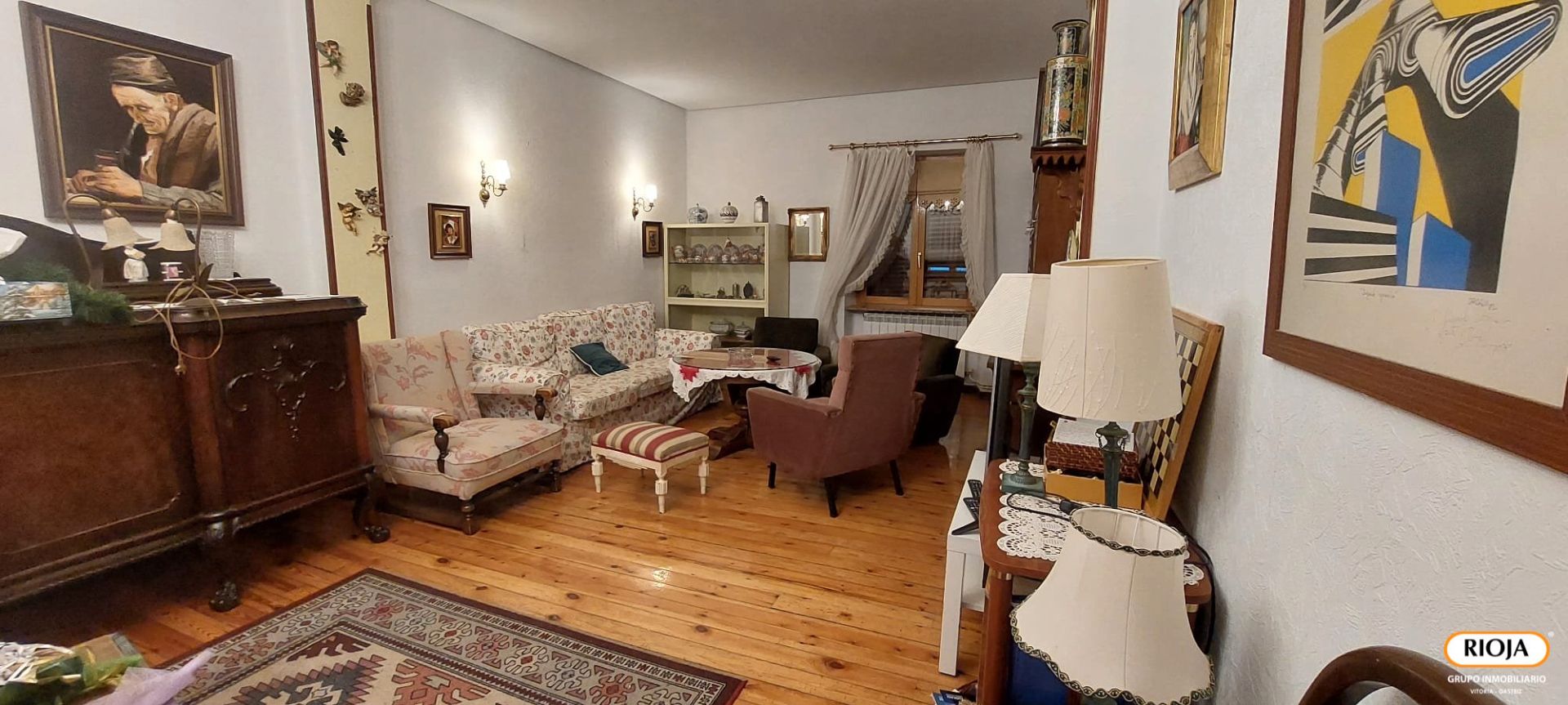 Living room of Single-family semi-detached for sale in Vitoria - Gasteiz  with Heating, Private garden and Parquet flooring