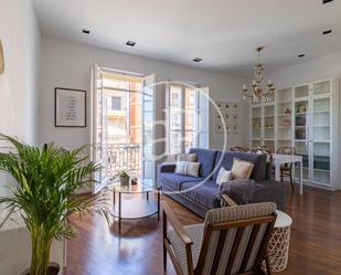 Living room of Flat to rent in  Valencia Capital  with Air Conditioner, Heating and Furnished