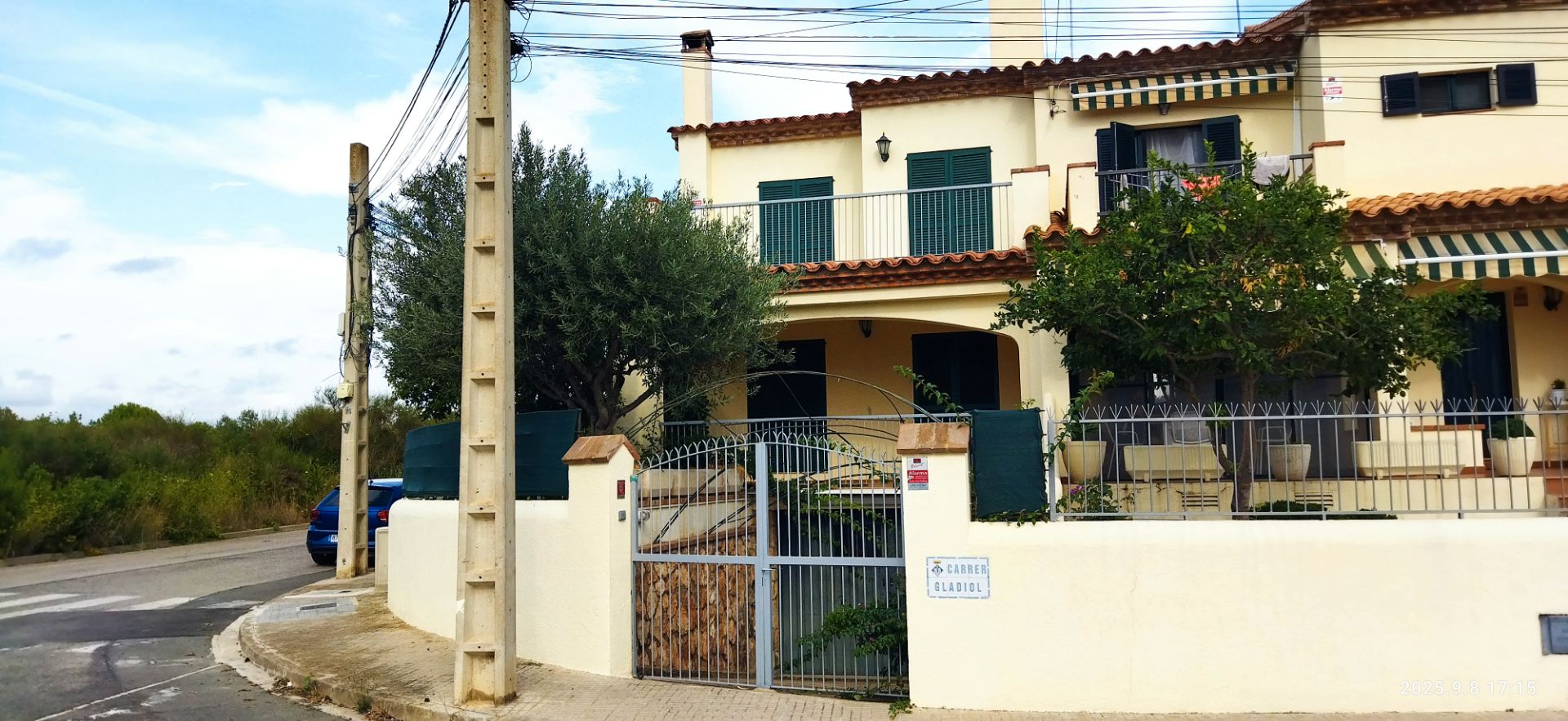 Vista exterior de Casa adosada de lloguer en Torredembarra amb Calefacció, Jardí privat i Terrassa