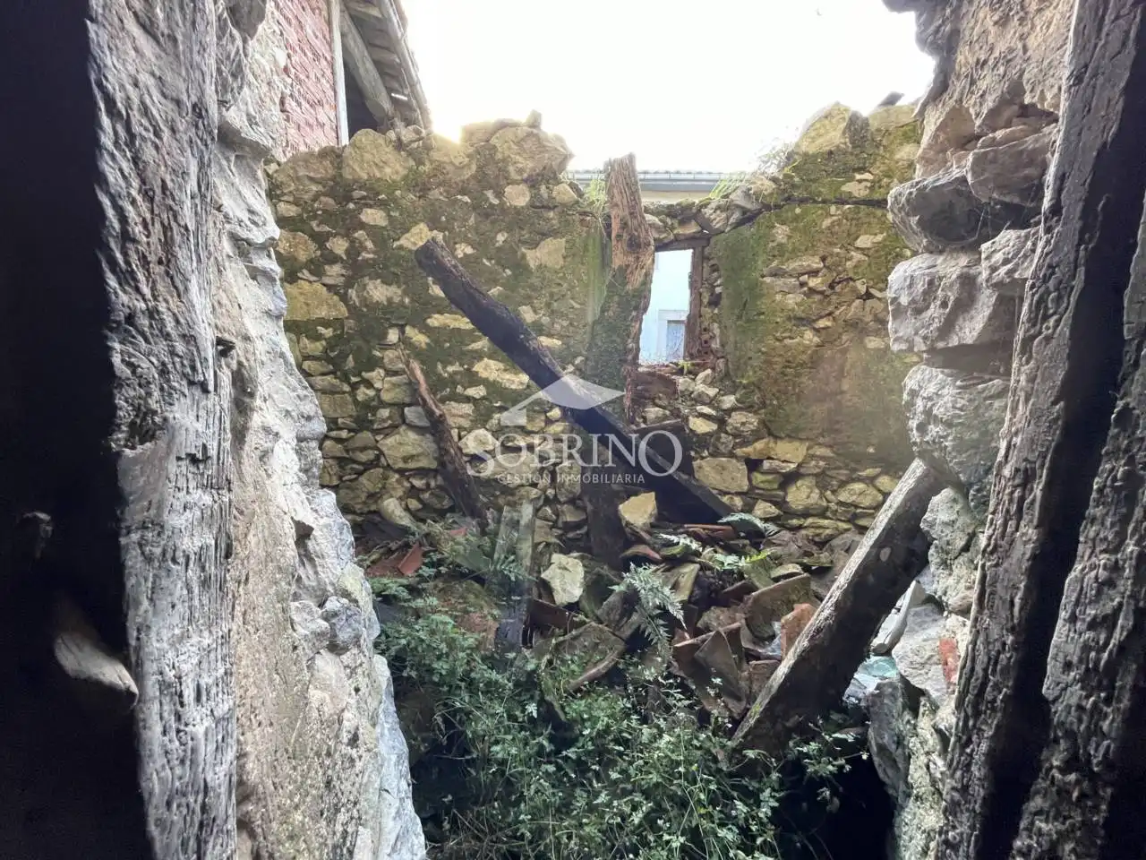 Haus oder Chalet zum Verkauf in Llanes mit Privatgarten