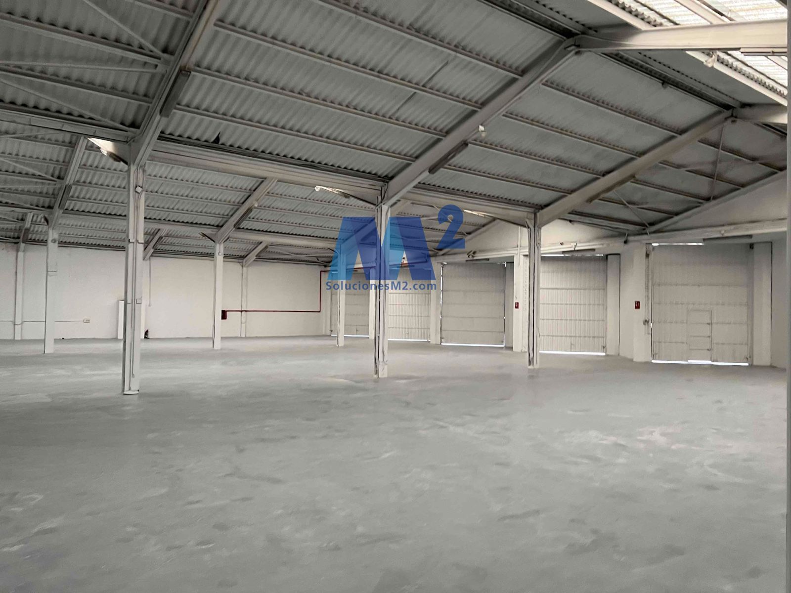 Nau industrial en venda en Coslada