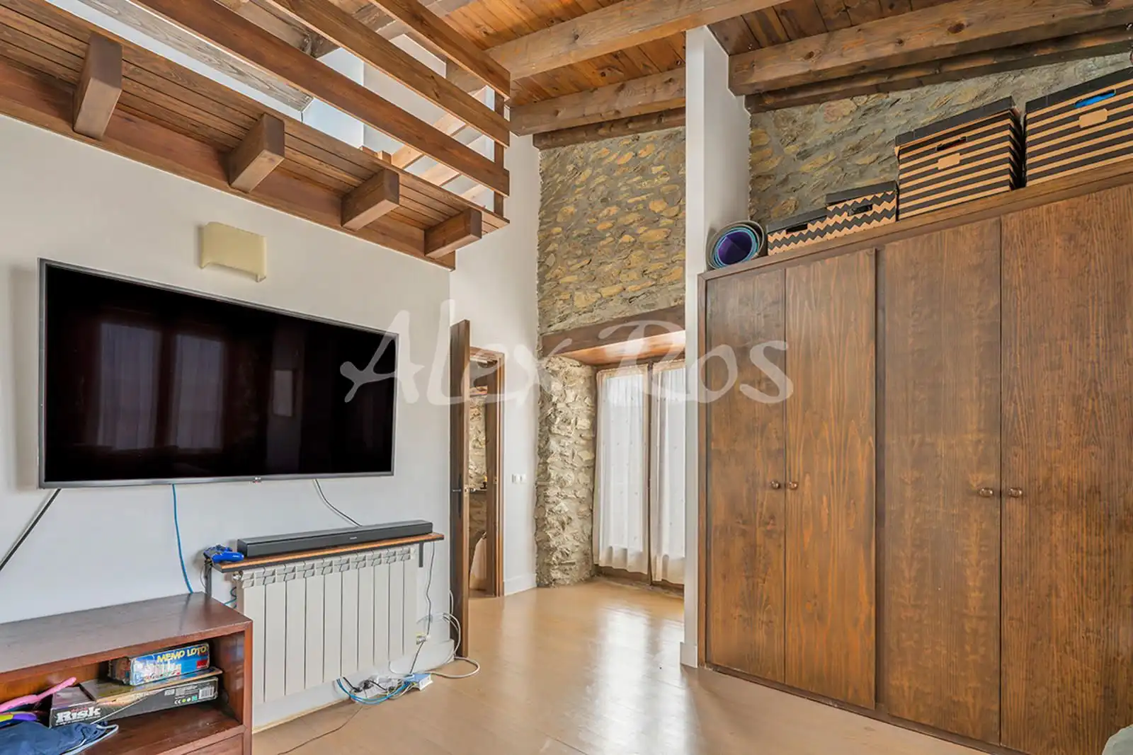 Sala de estar de Casa o chalet en venta en Fontanals de Cerdanya con Piscina y Piscina comunitaria