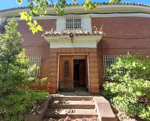 Exterior view of House or chalet for sale in Puertollano  with Private garden, Storage room and Balcony