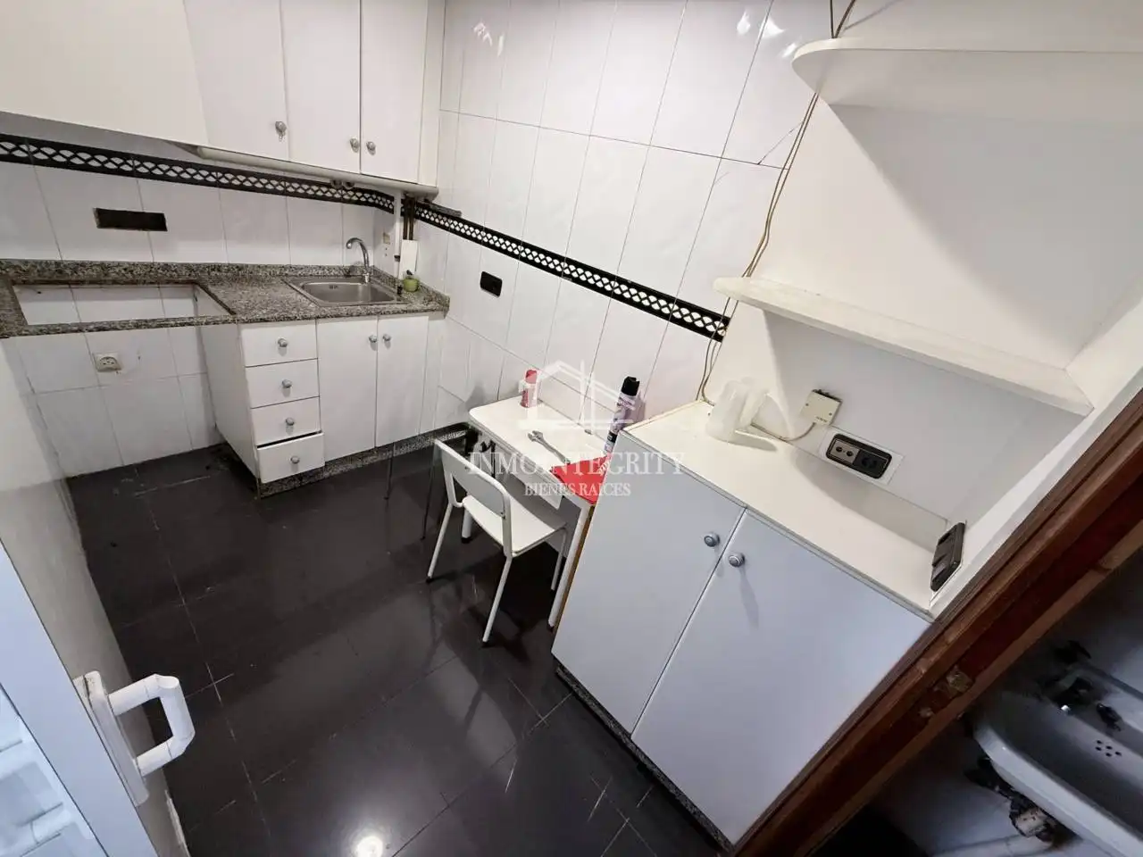 Cocina de Local en venta en Castellón de la Plana / Castelló de la Plana con Aire acondicionado