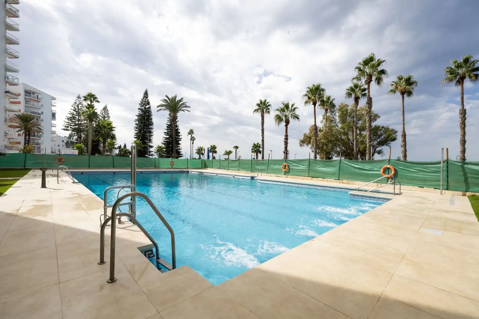 Schwimmbecken von Maisonette zum Verkauf in Salobreña mit Klimaanlage, Heizung und Terrasse