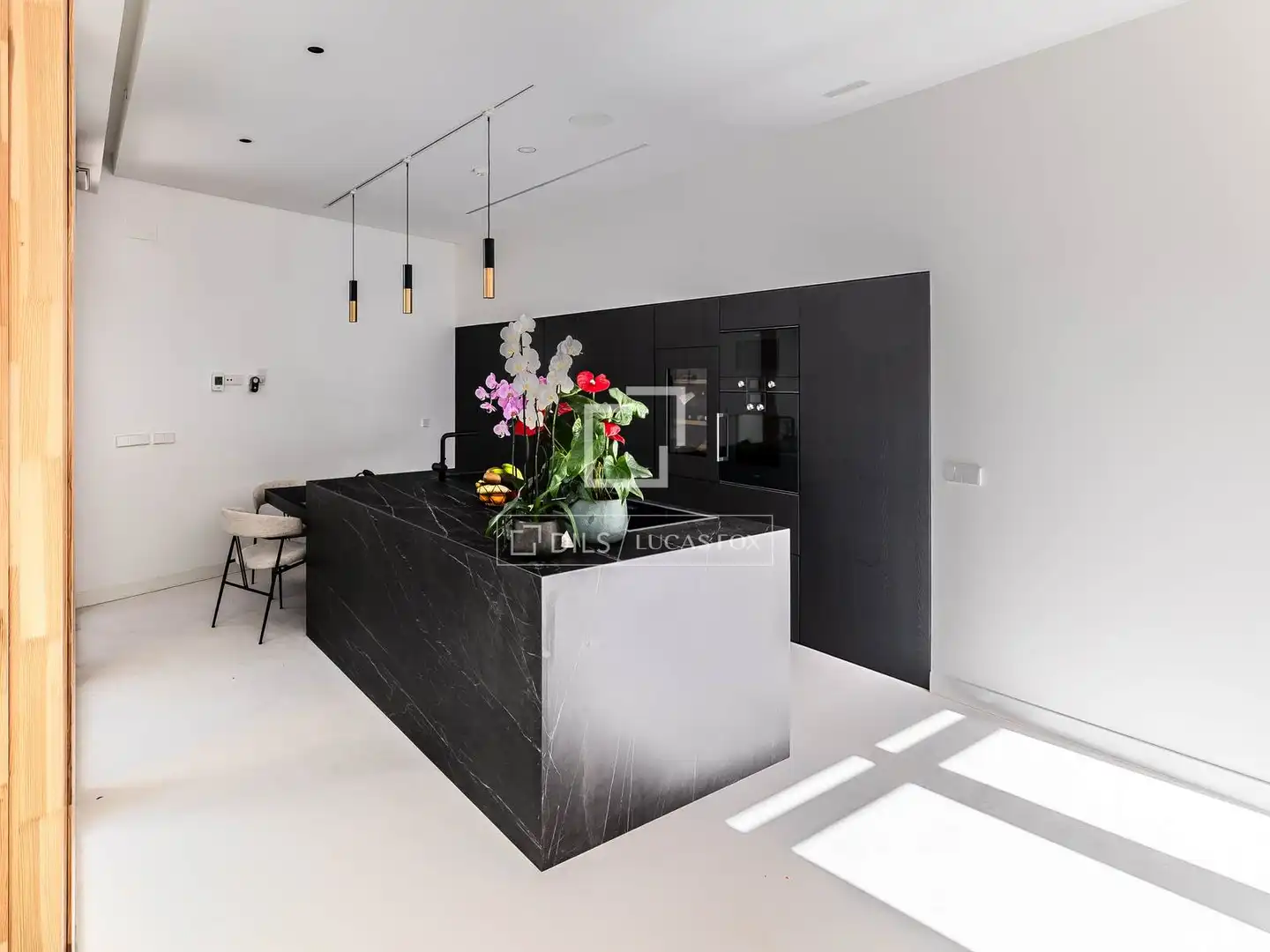 Kitchen of Attic for sale in Madrid  with Air Conditioner, Heating and Terrace