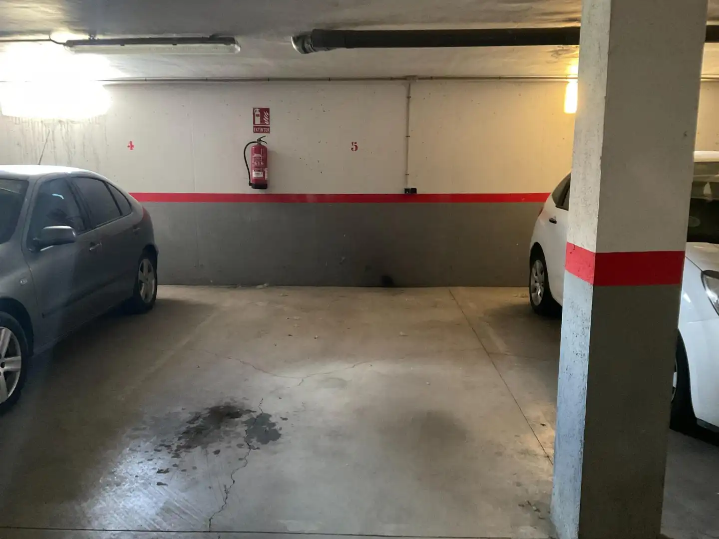 Parking of Flat for sale in Pantoja  with Air Conditioner, Heating and Storage room