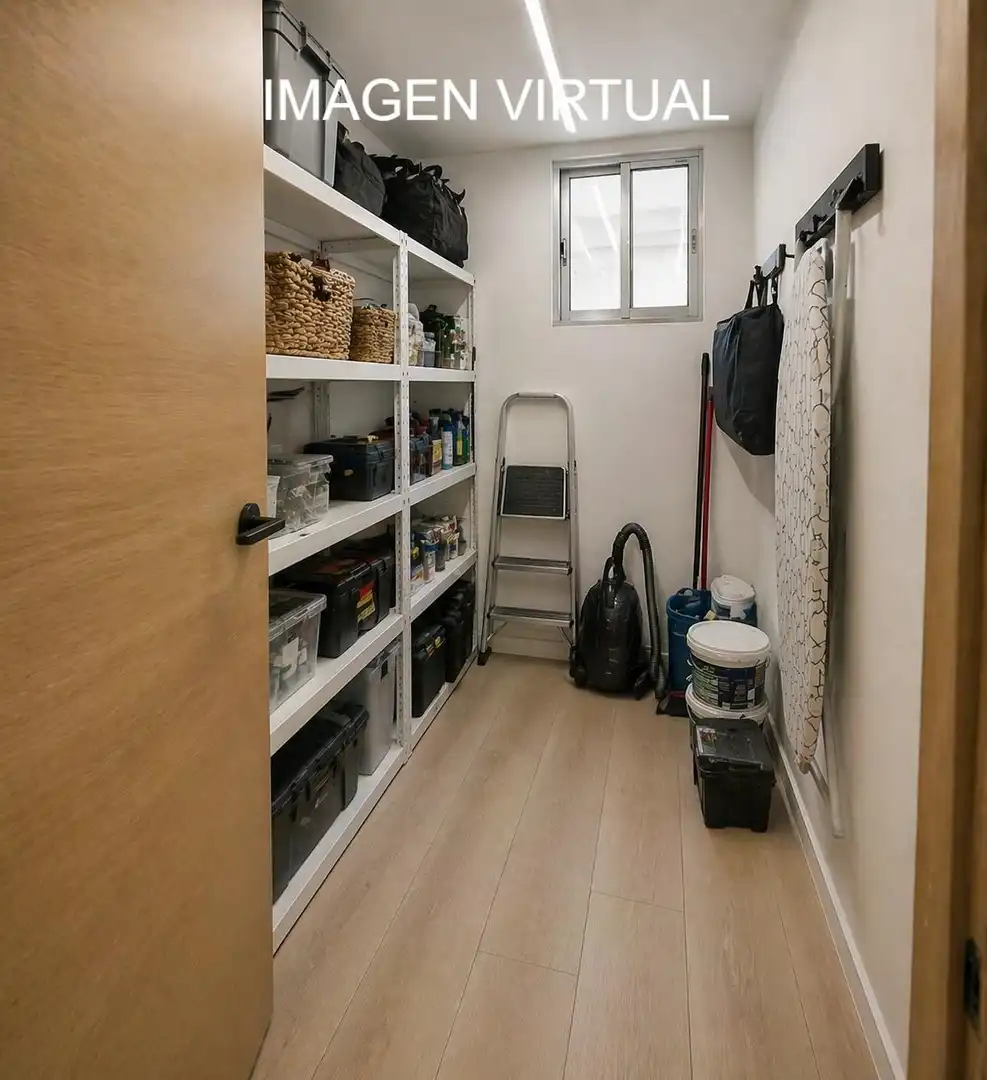 Piso en venta en Valencia con Trastero y Balcón